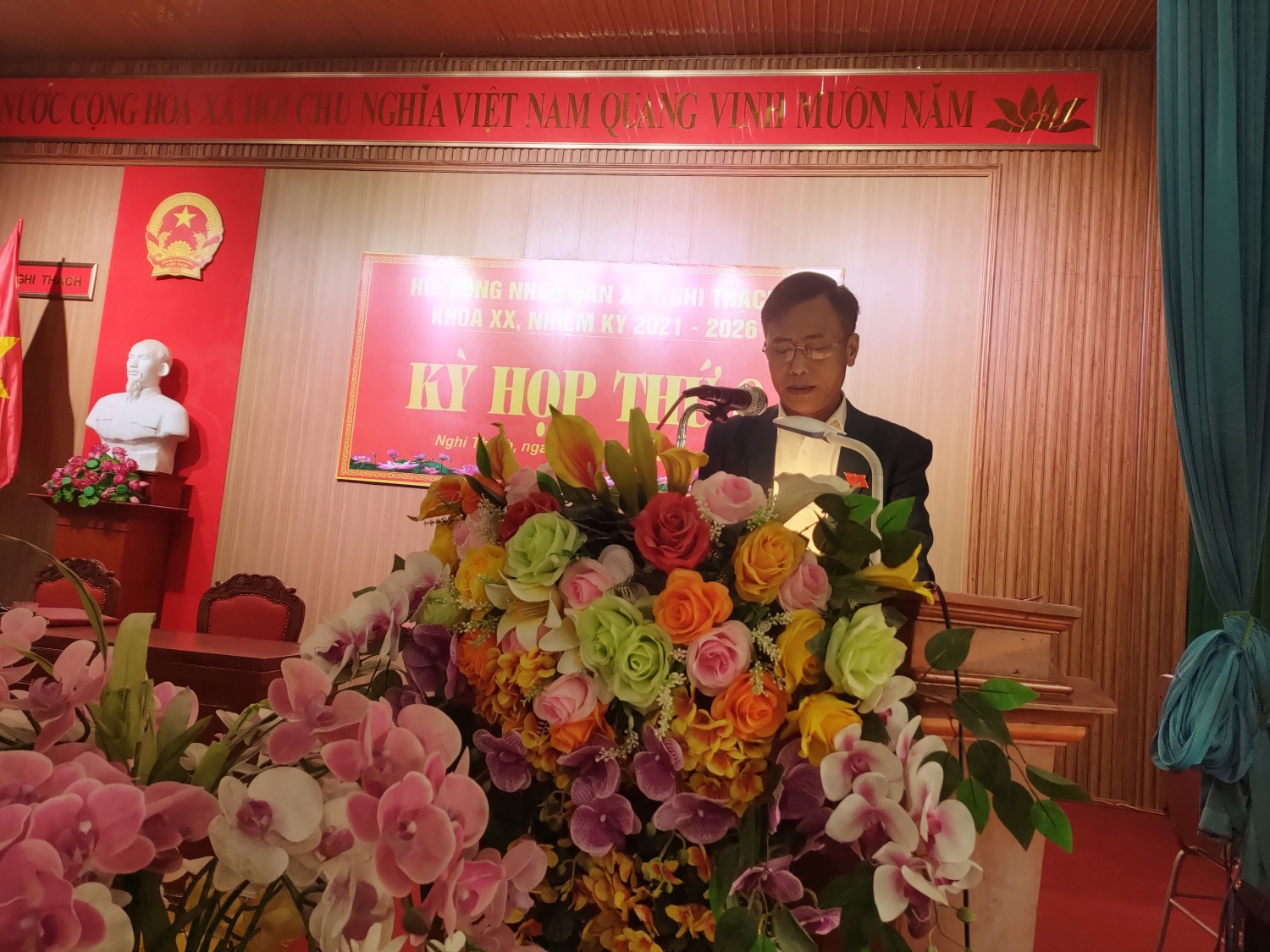 ông Nguyễn Đình Trường - CT HĐND xã phát biểu khai mạc kỳ họp