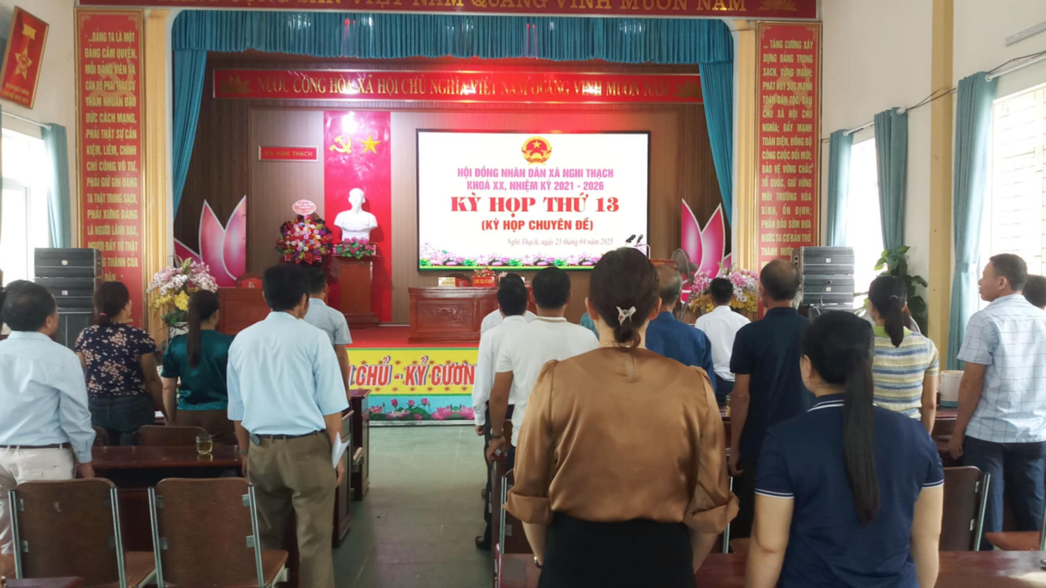 Toàn cảnh kỳ họp thứ 13, HĐND xã khoá XX, nhiệm kỳ 2021 - 2026
